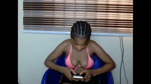 urflirtydoll online show from February 9, 8:11 am