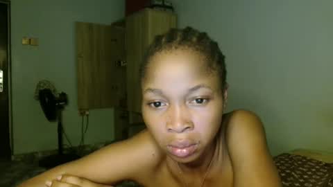 urflirtydoll online show from April 21, 11:18 pm