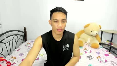 urfucker_vinz online show from March 2, 4:58 am