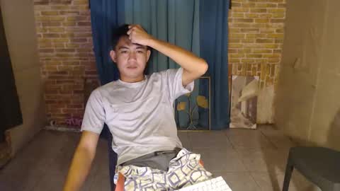 urfucking_nin15 online show from February 18, 9:55 pm