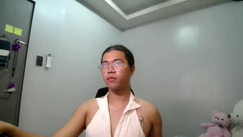 Snapshot of urfuckinghighness chatting on June 9, 9:32 am ask me online show from June 9, 9:32 am