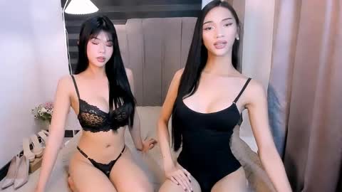 Snapshot of urfynestchina_doll chatting on May 3, 3:12 am Im your doll maica online show from May 3, 3:12 am