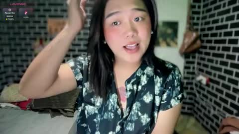 Dimple online show from April 10, 8:30 am