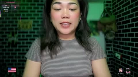 Snapshot of urgirl_dimple chatting on June 9, 7:09 am Dimple online show from June 9, 7:09 am