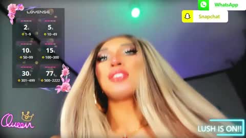 Snapshot of urgoddess_bella chatting on May 27, 1:35 am My bella 3 online show from May 27, 1:35 am