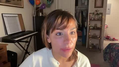 Snapshot of urgoddessmarla chatting on August 6, 3:30 am Goddess Marla online show from August 6, 3:30 am