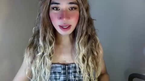 Snapshot of urguy_habibi chatting on May 5, 10:23 am Bib online show from May 5, 10:23 am