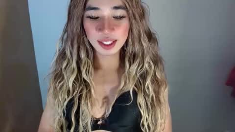 Snapshot of urguy_habibi chatting on May 13, 7:55 pm Bib online show from May 13, 7:55 pm