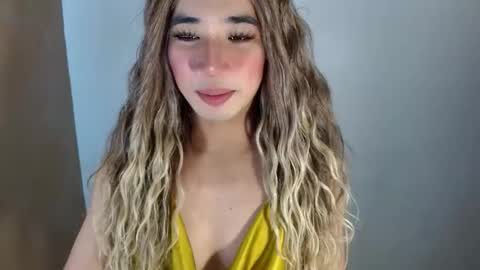 Snapshot of urguy_habibi chatting on May 19, 10:05 pm Bib online show from May 19, 10:05 pm