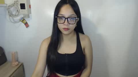 Snapshot of urhotangela chatting on February 9, 9:08 pm urhotangela online show from February 9, 9:08 pm