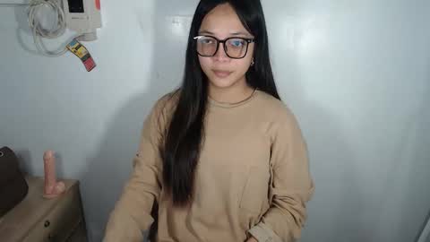 Snapshot of urhotangela chatting on February 13, 7:26 am urhotangela online show from February 13, 7:26 am