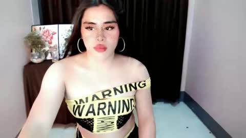 Snapshot of urhotdexie69 chatting on September 10, 5:46 pm urhotdexie69 online show from September 10, 5:46 pm
