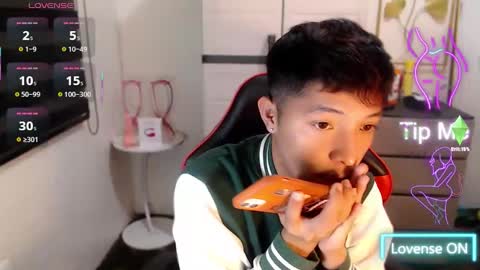 Ethan online show from March 15, 5:41 pm