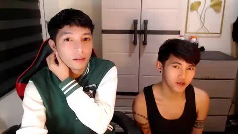 Ethan online show from April 21, 4:34 pm