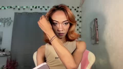 Snapshot of urhotfemboi_jayjay chatting on July 12, 12:07 pm itsjayjay online show from July 12, 12:07 pm