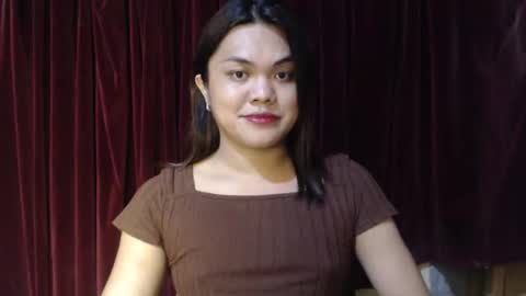 urhottie_bella online show from January 9, 2:03 am