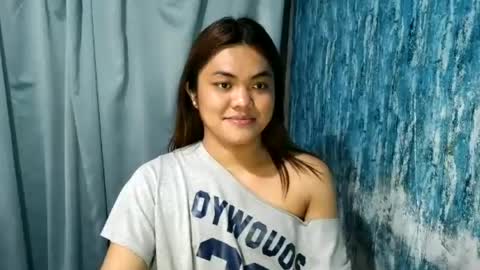 Snapshot of urhottie_bella chatting on June 26, 5:01 am urhottie_bella online show from June 26, 5:01 am