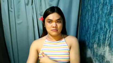 Snapshot of urhottie_bella chatting on July 5, 1:07 pm urhottie_bella online show from July 5, 1:07 pm