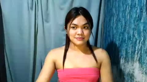 Snapshot of urhottie_bella chatting on July 24, 3:10 pm urhottie_bella online show from July 24, 3:10 pm