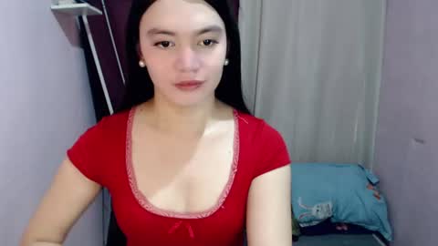 Snapshot of urhottiest_katey chatting on June 15, 3:20 am Katey online show from June 15, 3:20 am