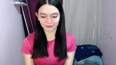 Snapshot of urhottiest_katey chatting on June 19, 6:07 am Katey online show from June 19, 6:07 am