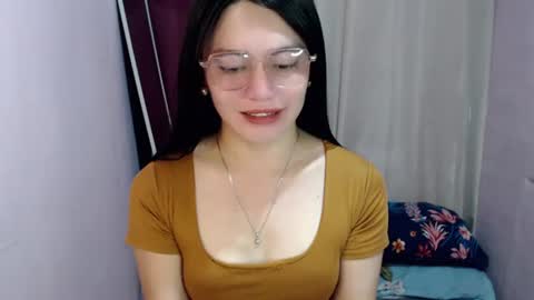 Snapshot of urhottiest_katey chatting on June 28, 4:51 am Katey online show from June 28, 4:51 am