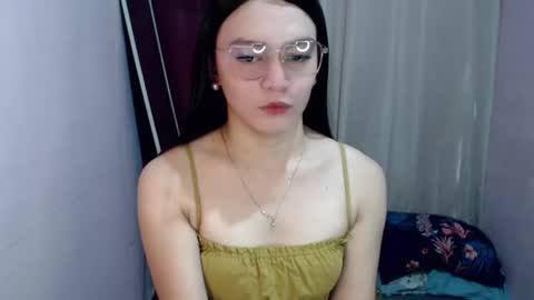Snapshot of urhottiest_katey chatting on July 1, 5:31 am Katey online show from July 1, 5:31 am