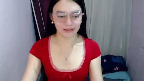 Snapshot of urhottiest_katey chatting on July 4, 5:57 am Katey online show from July 4, 5:57 am