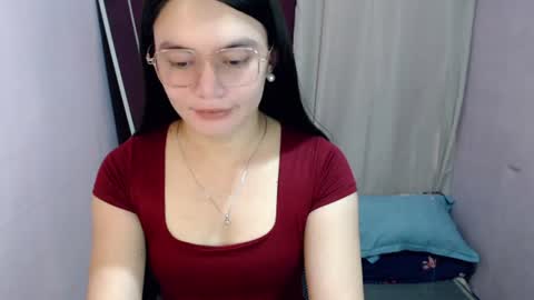 Snapshot of urhottiest_katey chatting on July 19, 6:17 am Katey online show from July 19, 6:17 am
