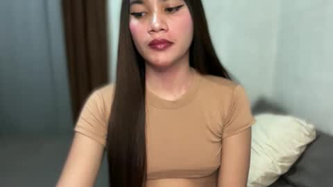 urhottylicious_cum online show from March 18, 7:44 am