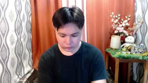 Snapshot of urhunky_ivan chatting on December 29, 4:38 am urhunky_ivan online show from December 29, 4:38 am