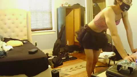 Snapshot of urlittleslut427128 chatting on June 10, 8:30 pm command me online show from June 10, 8:30 pm