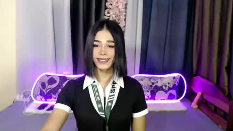 Snapshot of urlovely_jemma chatting on April 19, 6:21 pm urlovely_jemma online show from April 19, 6:21 pm