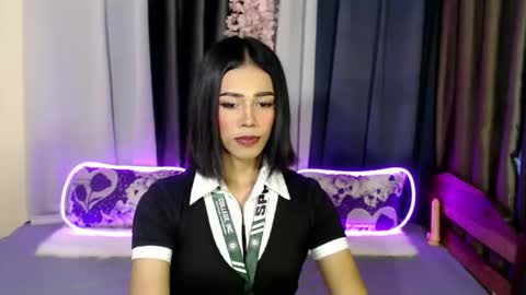Snapshot of urlovely_jemma chatting on April 21, 2:51 am urlovely_jemma online show from April 21, 2:51 am