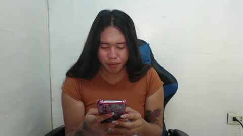 Snapshot of urlovely_sofie chatting on October 14, 1:12 pm Sofie online show from October 14, 1:12 pm