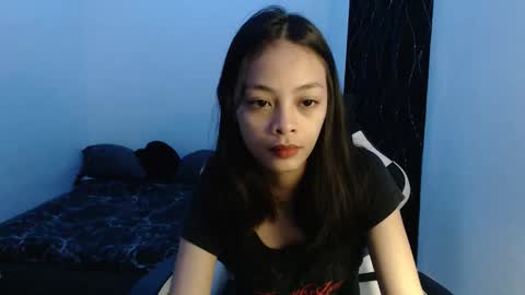 Snapshot of urlovely_yang03 chatting on November 28, 12:41 pm juliana online show from November 28, 12:41 pm