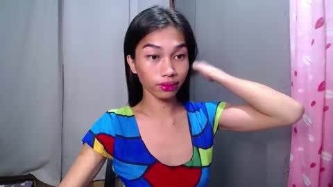 Snapshot of urloverjasmine_xx chatting on June 14, 9:06 pm urloverjasmine_xx online show from June 14, 9:06 pm