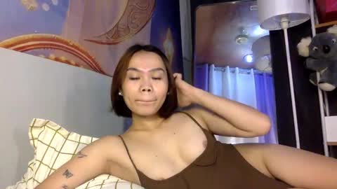 Snapshot of urlvelvypinoy chatting on June 2, 1:18 am Arney online show from June 2, 1:18 am
