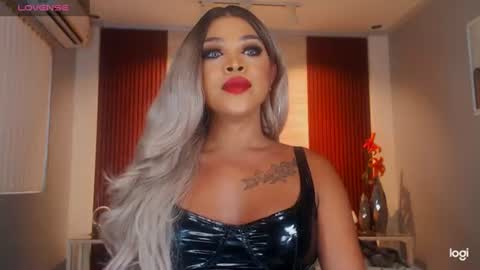 Snapshot of urmajestytyra chatting on June 14, 11:18 pm UrMajestyTyra online show from June 14, 11:18 pm