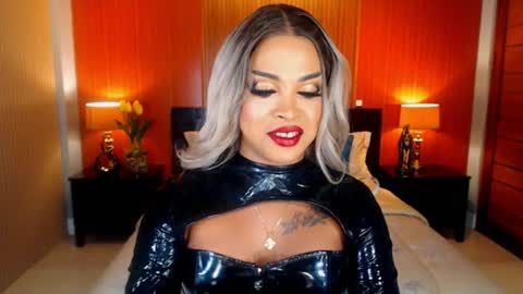 Snapshot of urmajestytyra chatting on July 2, 12:54 am UrMajestyTyra online show from July 2, 12:54 am