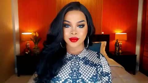 Snapshot of urmajestytyra chatting on July 3, 1:12 am UrMajestyTyra online show from July 3, 1:12 am