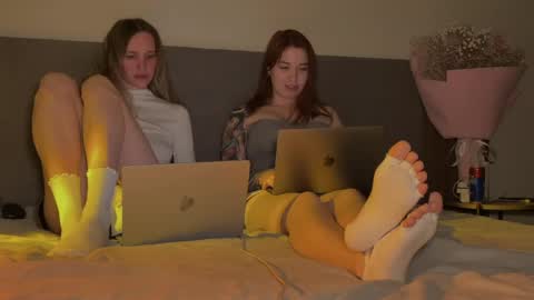 urmissalice online show from April 18, 7:29 pm