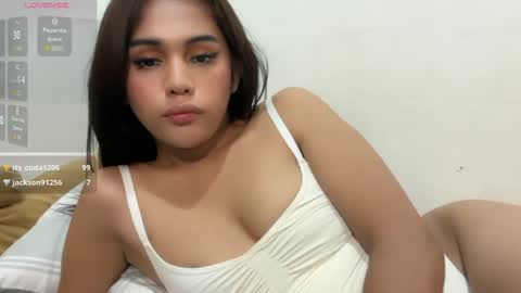 Snapshot of urmystical_sofie chatting on May 15, 9:16 am urmystical_sofie online show from May 15, 9:16 am