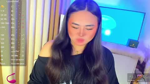 Snapshot of urnaughty_ceciliaxxx chatting on June 28, 12:00 pm cecilia online show from June 28, 12:00 pm