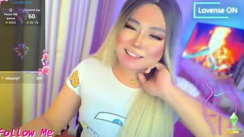 Snapshot of urnaughty_ceciliaxxx chatting on July 28, 3:32 pm cecilia online show from July 28, 3:32 pm