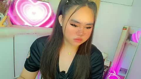 Snapshot of urnaughty_ceciliaxxx chatting on August 4, 5:37 pm cecilia online show from August 4, 5:37 pm