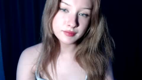 Snapshot of uroxygen chatting on April 13, 6:35 pm Mary online show from April 13, 6:35 pm