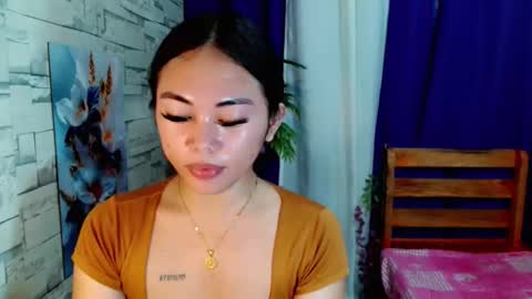 Snapshot of urpinay_girl01 chatting on June 11, 3:37 am Ms Ayesha online show from June 11, 3:37 am
