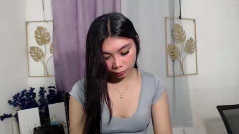 urpinay_sandra69 online show from April 15, 11:06 am