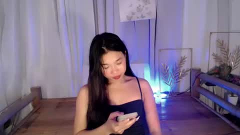 JUST CALL ME LLANA online show from February 19, 4:30 am